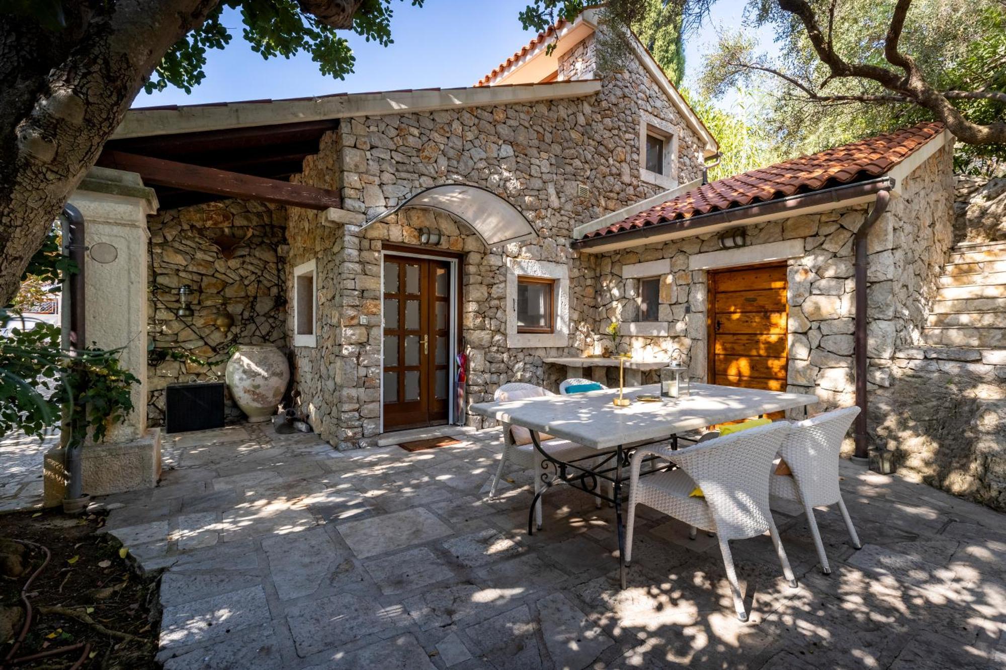 Вілла Stone House Retreat Малий Лошинь Екстер'єр фото