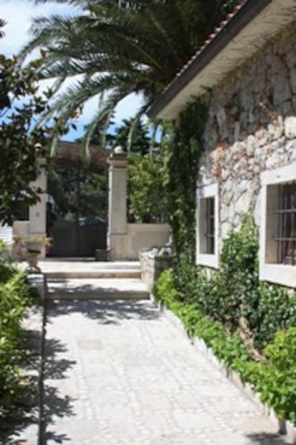 Вілла Stone House Retreat Малий Лошинь Екстер'єр фото
