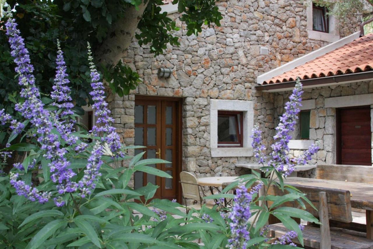 Вілла Stone House Retreat Малий Лошинь Екстер'єр фото